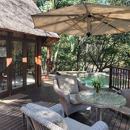 Dreamy 3 Bedroom Villa On The Edge Of The Sabie River In Kruger Park Lodge هازيفيو المظهر الخارجي الصورة